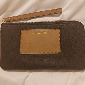 MK wristlet